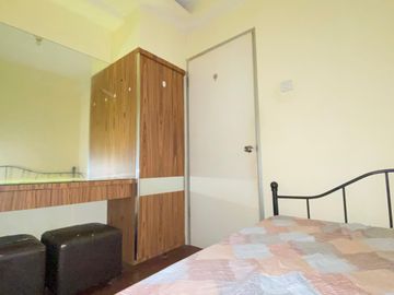 Disewakan Apartemen Green Bay Pluit 2BR Modern Minimalist with Warm Scandinavian Interior Walk to Baywalk Mall Dekat Bandara Soekarno-Hatta & Tol Jaka