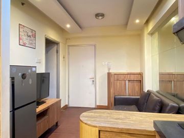 Disewakan Apartemen Green Bay Pluit 2BR Modern Minimalist with Warm Scandinavian Interior Walk to Baywalk Mall Dekat Bandara Soekarno-Hatta & Tol Jaka