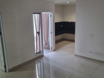 Disewakan Rumah Siap Huni uk 9x17m2 Cluster Vernonia Summarecon Bekasi