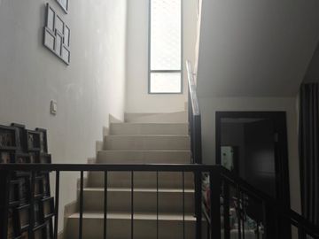 DIJUAL RUMAH MILENIAL PIK 2 EXTENSION UK 8X15 (2 LANTAI) FULL FURNISH BAGUS TERMURAH