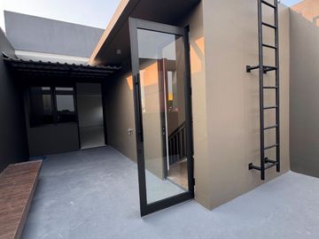 2 UNIT GUDANG 3 LANTAI SUDAH DIJEBOL Komplek Duta Indah Iconic - Tangerang 3 lantai mezzanine