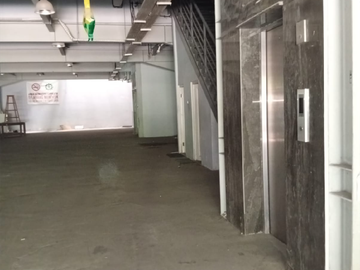 DI SEWAKAN Ruang Kantor 3 Lantai Lokasi Strategis Pinggir Jalan Grogol Jakarta Barat