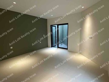 Rumah 2lt di Nusaloka BSD city