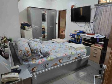 Rumah Hadap Selatan dii Taman Vila Meruya