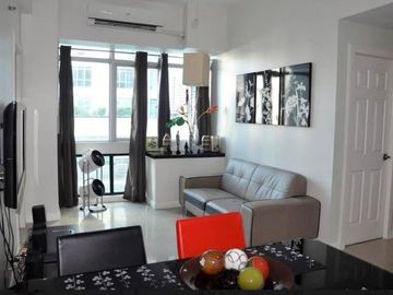 Affordable 2 Bedroom Grand Hamptons Condo For Rent Bgc Taguig