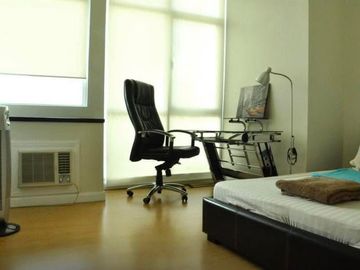 Affordable 2 Bedroom Grand Hamptons Condo For Rent Bgc Taguig