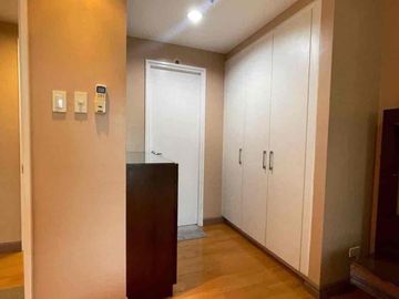 one bedroom one Rockwell west