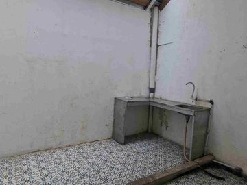 DISEWA RUMAH MINIMALIS DI PERUMAHAN TAMAN HARAPAN BARU BEKASI