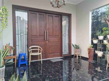 Rumah Grand Galaxy City Bekasi LT 357 m2 LB 300 m2 SHM 5KT 5KM 4,8 M