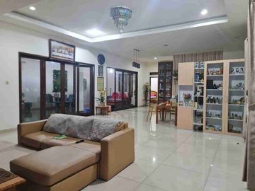 Rumah Grand Galaxy City Bekasi LT 357 m2 LB 300 m2 SHM 5KT 5KM 4,8 M