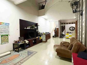 JUAL RUMAH SIAP HUNI KOMPLEK ELIT JATINEGARA BARU JAKARTA TIMUR