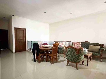 JUAL RUMAH SIAP HUNI KOMPLEK ELIT JATINEGARA BARU JAKARTA TIMUR
