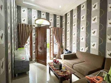 JUAL RUMAH SIAP HUNI KOMPLEK ELIT JATINEGARA BARU JAKARTA TIMUR