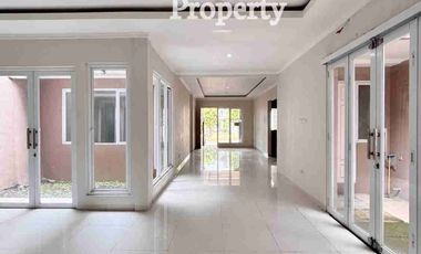 Dijual Rumah Bangunan Besar di Legenda wisata Cibubur