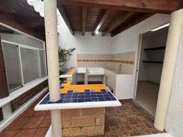 Casa en renta con ampliación en Residencial el Castaño 1  Metepec