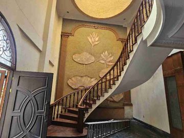 Villa Mewah Hook Komplek Taman Malibuh Indah