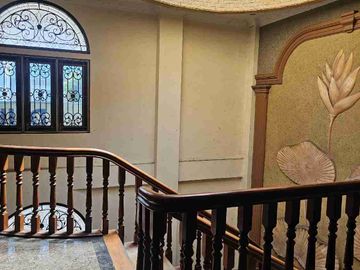 Villa Mewah Hook Komplek Taman Malibuh Indah