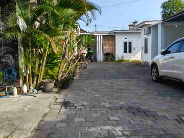 Di kontrakan rumah jalan Nangka Utara , Denpasar, Bali