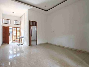 Rumah 8x25 Meruya Utara Bebas Banjir - Siap Huni.