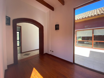 Gran Parcela en Condominio El Algarrobo de Batuco – Exclusividad y Encanto Chileno.