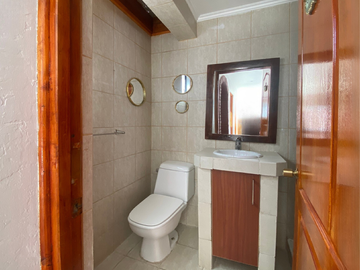 Gran Parcela en Condominio El Algarrobo de Batuco – Exclusividad y Encanto Chileno.