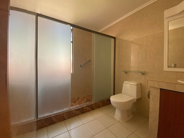 Gran Parcela en Condominio El Algarrobo de Batuco – Exclusividad y Encanto Chileno.