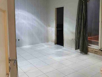Rumah Luas Ada Backyard Di Serenade Lake Gading Serpong