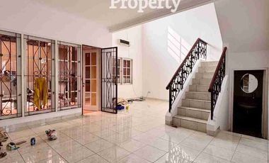 Dijual Rumah Di Kota wisata Cibubur dekat sekolah Penabur