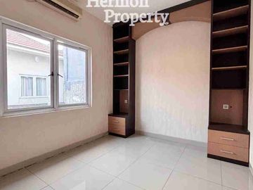 Dijual Rumah Siap huni dekat sekolah Penabur , Kota wisata Cibubur