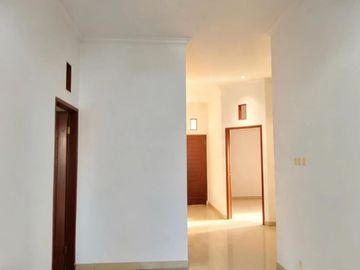 Dijual rumah 2 lantai dalam perumahan Billy Moon Pondok Kelapa Duren Sawit Jakarta Timur AC69