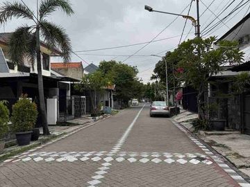 Dijual Rumah Baru Gress Tenggilis dekat Ubaya