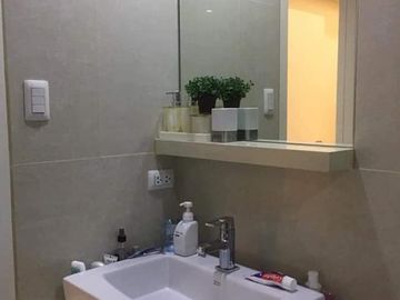 1BR Unit For Rent - One Shangri-La Place