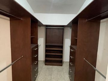 CASA EN RENTA PRIVADAS DE ANAHUAC EN ESCOBEDO