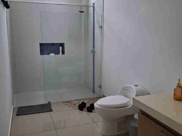 Renta Casa Campestre de lujo, con piscina, jacuzzi y cabaña independiente