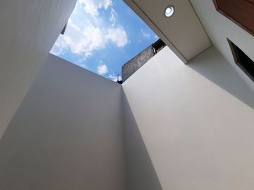Dijual Rumah Brand New 2 Lantai di Graha Raya, Tangerang Selatan