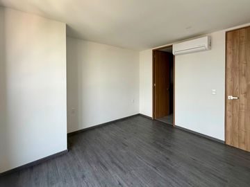 Renta Departamento en Entre Bosques, Zona Real