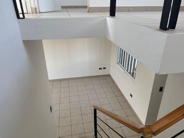 CASA EN VENTA EN FRACC. PORTALES, CABO SAN LUCAS.