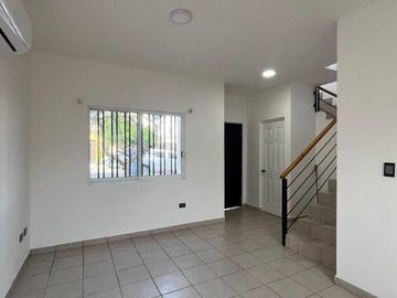 CASA EN VENTA EN FRACC. PORTALES, CABO SAN LUCAS.