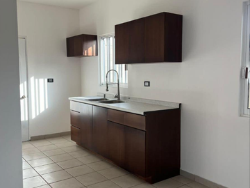 CASA EN VENTA EN FRACC. PORTALES, CABO SAN LUCAS.