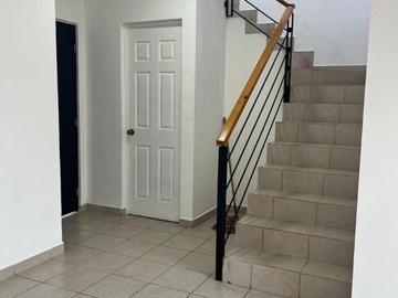 CASA EN VENTA EN FRACC. PORTALES, CABO SAN LUCAS.