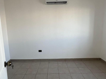 CASA EN VENTA EN FRACC. PORTALES, CABO SAN LUCAS.