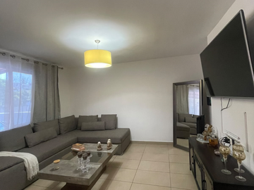 Casa en venta de 3 niveles en Condominio San Jerónimo, Corregidora, Querétaro.
