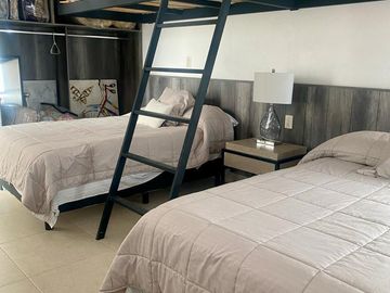 CASA EN VENTA EN RESIDENCIAL IXTAPAN CON ALBERCA, IXTAPAN DE LA SAL, EDOMEX