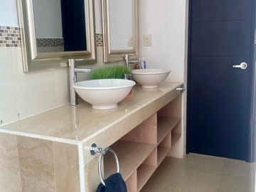 CASA EN VENTA EN RESIDENCIAL IXTAPAN CON ALBERCA, IXTAPAN DE LA SAL, EDOMEX
