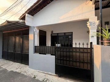 JUAL CEPAT RUMAH 2MAN SIAP HUNI RAPIH TERAWAT DI SRENGSENG JAKARTA BARAT