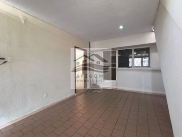 CASA EN RENTA CERCA DEL PARQUE TANGAMANGA 1