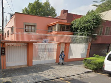 CASA EN VENTA EN COYOACAN CDMX