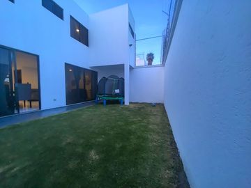 CASA EN VENTA FRACC QUETZALCOATL RECTA A CHOLULA 1CV  F225