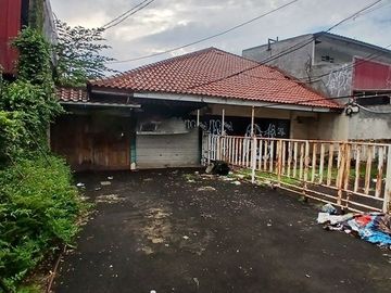 Dijual Rumah,  Hitung Tanah, Luas 334m2 di Jalan utama Jatiwaringin Raya, Jakarta Timur