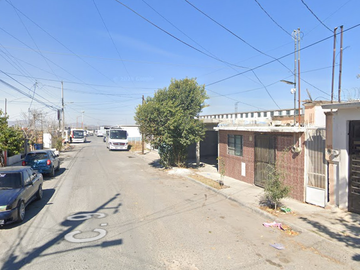 Casa en Venta en C. 9 341, Cd. Mirasierra 1ra Etapa, Saltillo, Coah.
